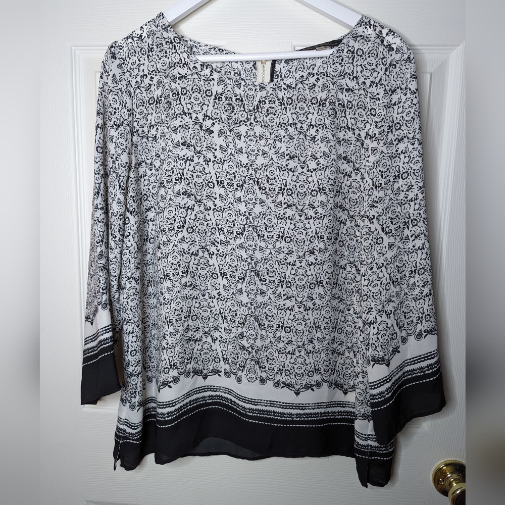 Rose & Olive black and white Blouse lightweight size XL
